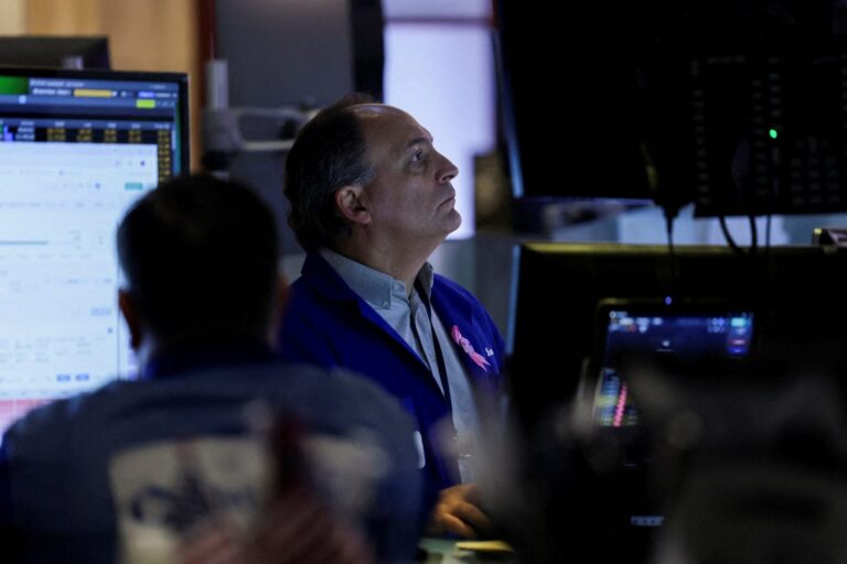 Wall Street: Πιέσεις στους δείκτες - Στο επίκεντρο ομόλογα και πετρέλαιο
