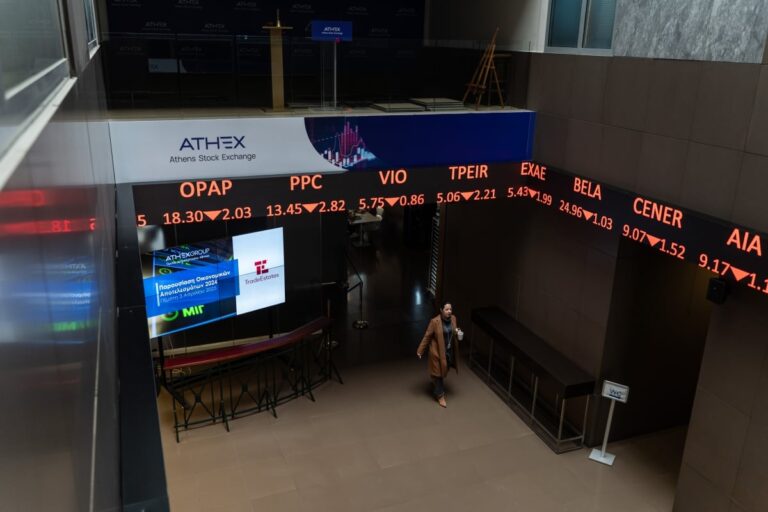 Χρηματιστήριο: Profit taking μετά τη στιγμιαία ανάβαση στις 2.700 μονάδες - Ποιες μετοχές διόρθωσαν