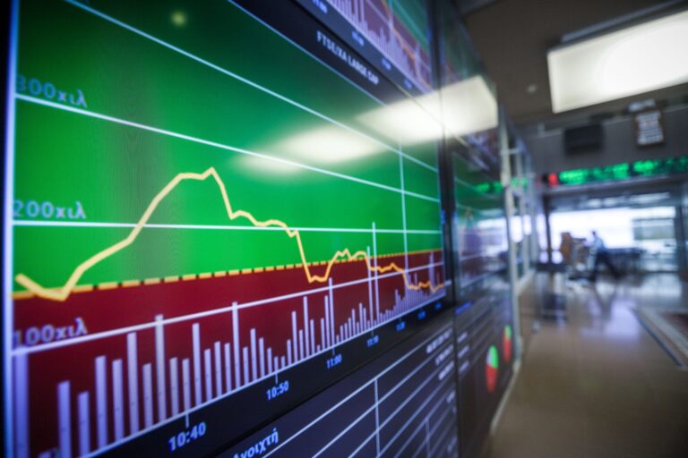 Χρηματιστήριο: Προς νέες κορυφές με «οδηγό» τις ΔΕΗ, Titan Cement και ΑΔΜΗΕ