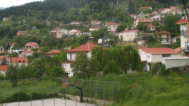 το-χωριό-της-πίνδου-που-πάει-κόντρα-στη-564409006
