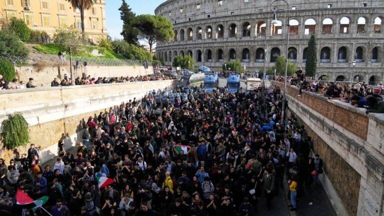 Ιταλία: Μία σύλληψη για υποκίνηση σε βίαιες κινητοποιήσεις μέσω της ιστοσελίδας «17 Οκτώβρη»