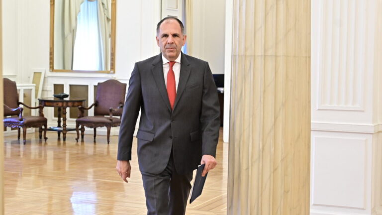 &Gamma;&iota;ώ&rho;&gamma;&omicron;&sigmaf; &Gamma;&epsilon;&rho;&alpha;&pi;&epsilon;&tau;&rho;ί&tau;&eta;&sigmaf;