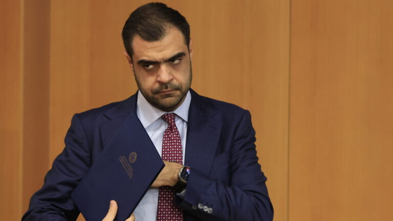&Pi;&alpha;ύ&lambda;&omicron;&sigmaf; &Mu;&alpha;&rho;&iota;&nu;ά&kappa;&eta;&sigmaf;