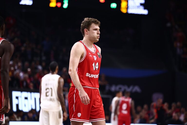 Ολυμπιακός - Φενέρμπαχτσε 61-64: Πάλεψαν μέχρι τέλους οι «ερυθρόλευκοι», αλλά τους κόστισαν οι απουσίες