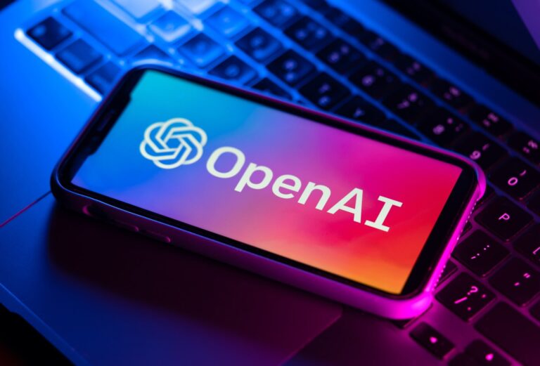OpenAI: Οι συνομιλίες στο Signal που οδήγησαν 3 ερευνητές στην απόλυση