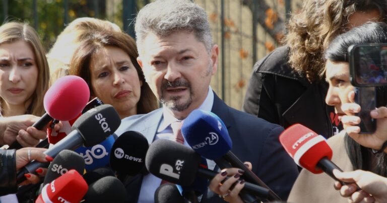 Basketgate - Δικηγόρος Λιόλιου: «Άλλοι κινούσαν τα ''ταληράκια'', όχι ο πρόεδρος της ΕΟΚ» (vid)