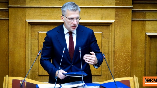 Πέρασε από τη Βουλή η απαγόρευση των social media για παιδιά κάτω των 15 ετών, σύγκρουση Σκέρτσου με την αντιπολίτευση
