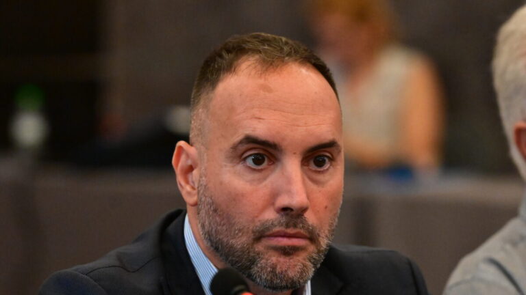 O &Mu;ί&lambda;&tau;&omicron;&sigmaf; &Chi;&alpha;&tau;&zeta;&eta;&gamma;&iota;&alpha;&nu;&nu;ά&kappa;&eta;&sigmaf;