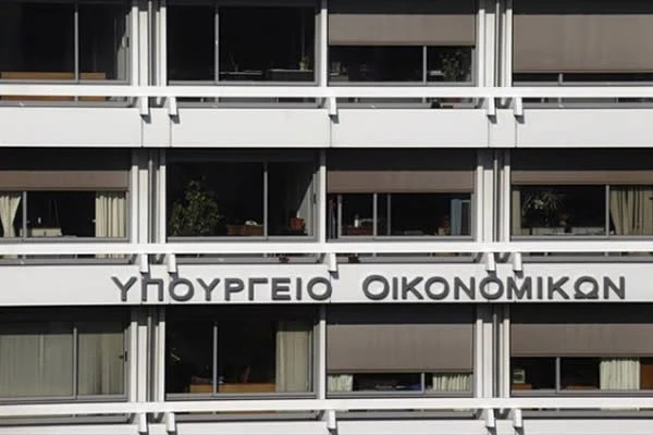 ΥΠΟΙΚ: Αναστολή πλειστηριασμών για πληγέντες από τις πυρκαγιές και πλημμύρες του καλοκαιριού 2026